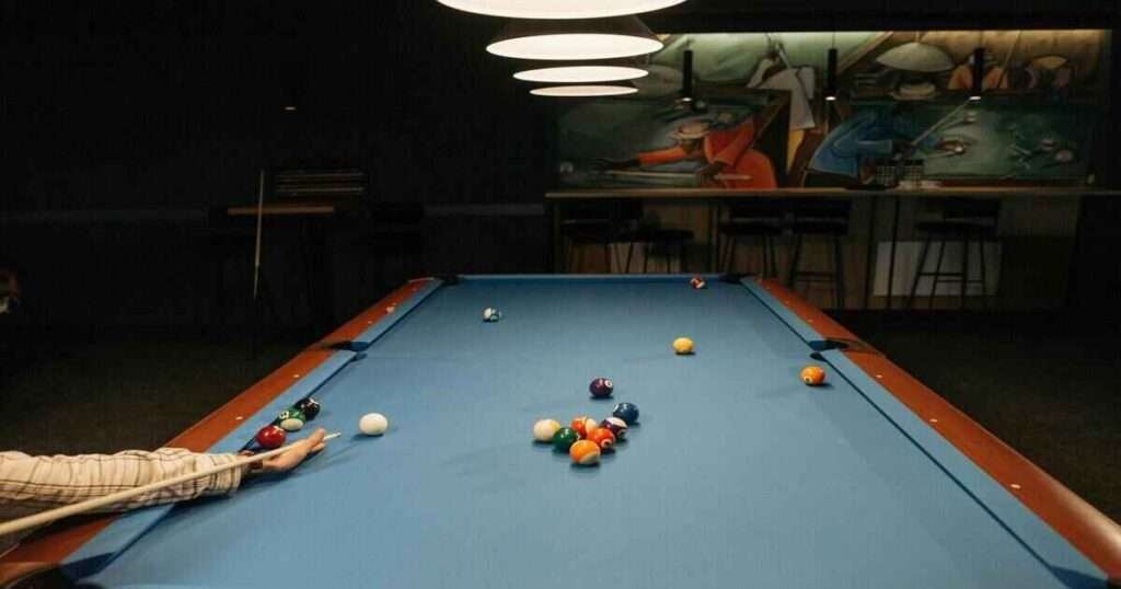 a pool cue which is equvilent to 3 meters wide