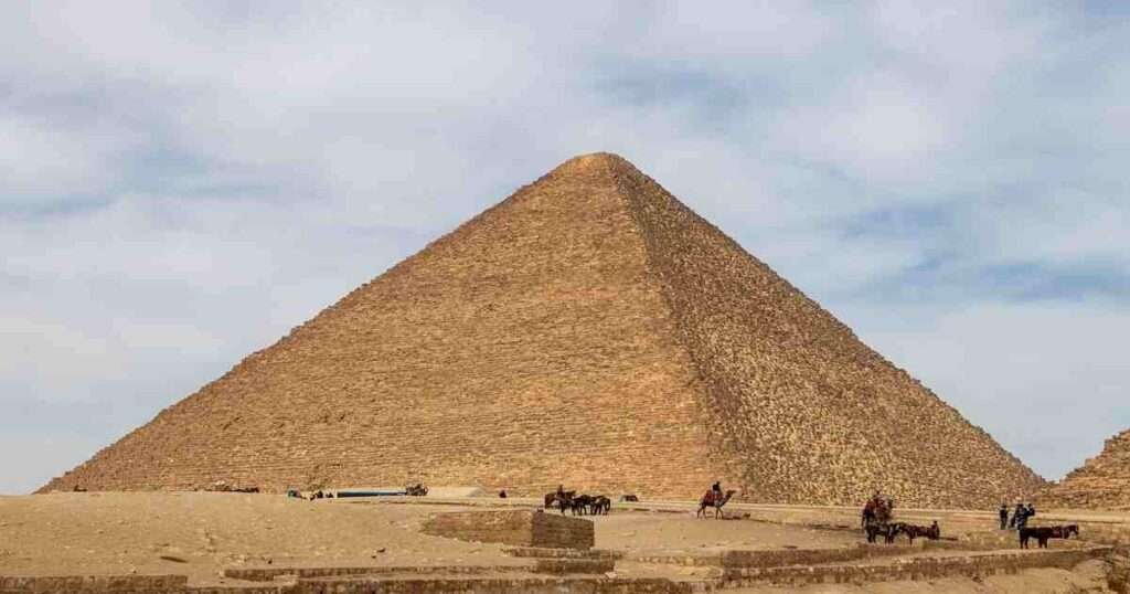 The-Great-Pyramid-of-Giza